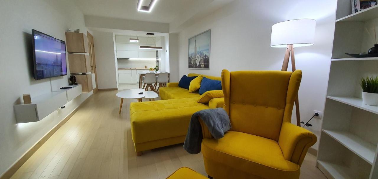 Lux Apartment Flatiron Skopje Exteriör bild